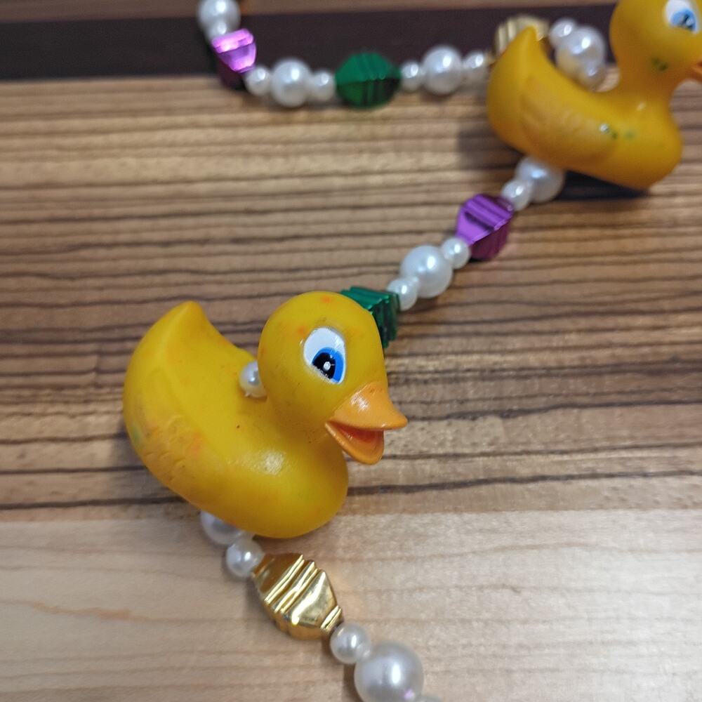 Mardi Gras Rubber Duck Ducky Beaded Necklace New Orleans Carnival - Picture 2 of 5